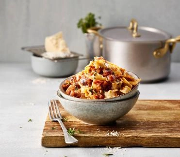 Pasta mit Auberginen-Bolognese